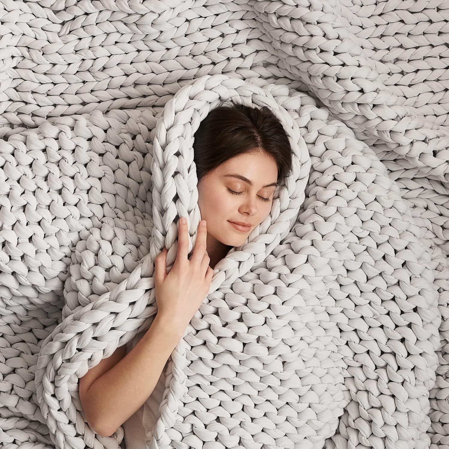 Bearaby Cotton Hand-Knit Weighted Blankets for Adults – Chunky Knit Blanket – Sustainable, Breathable, Organic, Cooling Weighted Blanket – Machine Washable (Moonstone Grey, 15 lbs, 40″x72″)